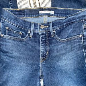 Levi’s 311 Shaping Skinny Jean